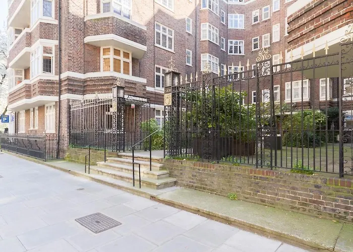 Chic 1 Bed Studio Flat In Popular Bloomsbury